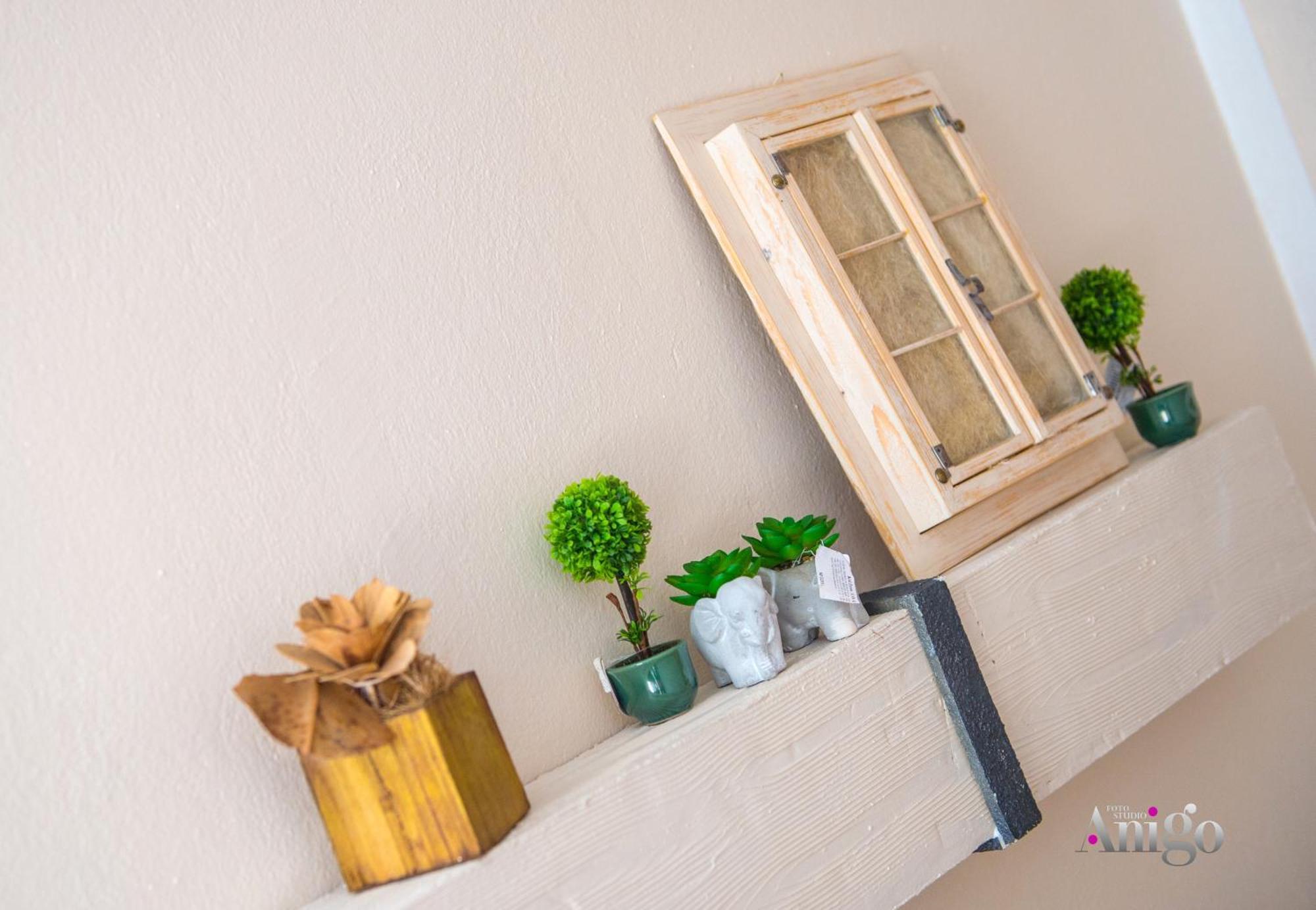 Luxury Apartment Black And Gold Μόσταρ Εξωτερικό φωτογραφία