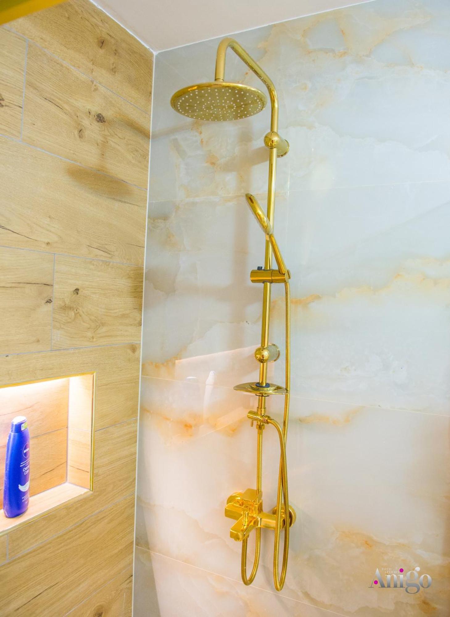 Luxury Apartment Black And Gold Μόσταρ Εξωτερικό φωτογραφία